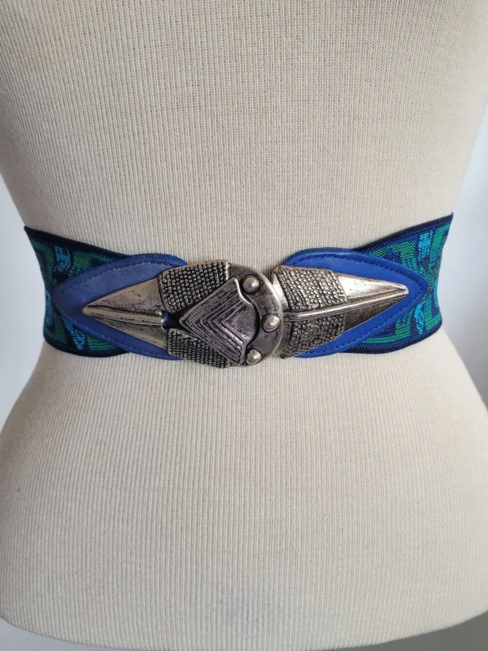 Vintage 70s 80s Elastic Stretchy Blue & Teal Silver Buckle Belt